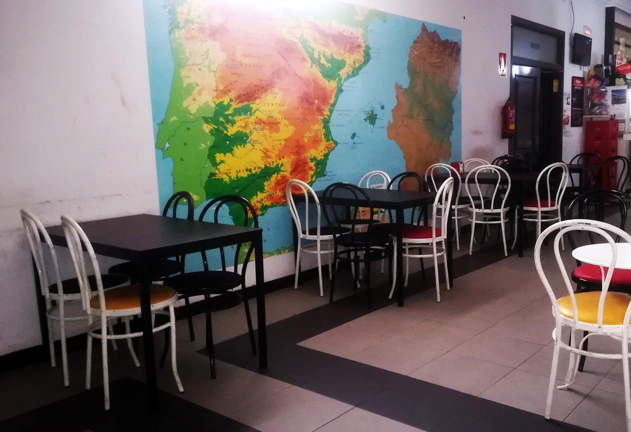 Albergue Internacional De Teruel City Backpackers Экстерьер фото