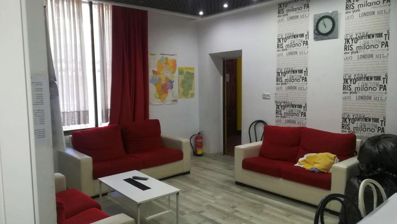 Albergue Internacional De Teruel City Backpackers Экстерьер фото